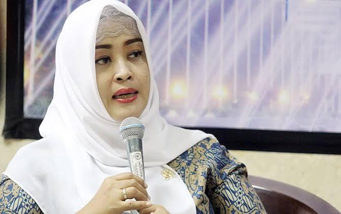 Fahira Idris Desak RUU Larangan Minuman Beralkohol Segera Disahkan