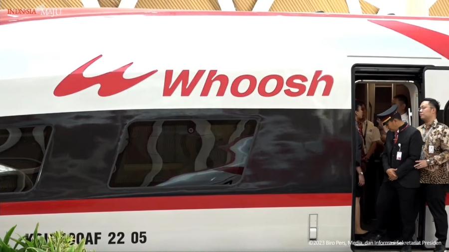Wow! 156 Ribu Pengguna KCIC Manfaatkan Whoosh saat Libur Nataru