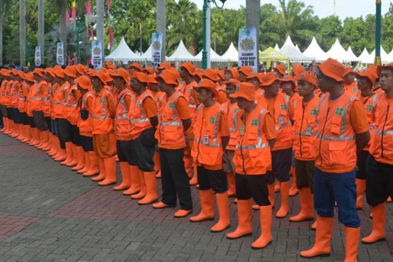 3.180 Petugas DLH DKI Siap Bersihkan Sampah di Perayaan Malam Tahun Baru 2024