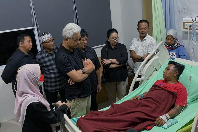 Jenguk Relawan, Ganjar Minta Para Pendukungnya Tertib saat Berkampanye