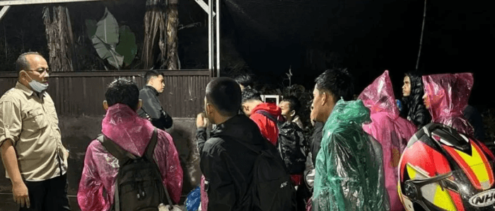 15 Pendaki Ilegal Gunung Singgalang Diamankan BKSDA Sumatera Barat