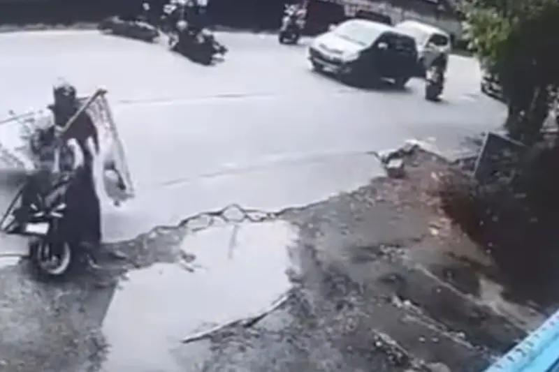 Bawaslu Hanya Beri Sanksi Teguran ke PSI Buntut Baliho Partai Celakai Pemotor