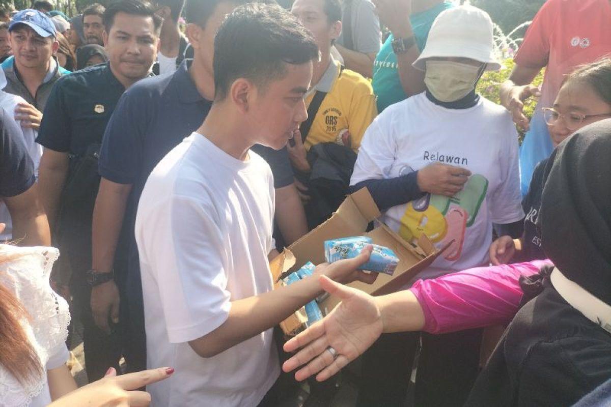 Begini Respons Santuy Gibran Tanggapi Kritik Cak Imin Perihal Program Susu Gratis