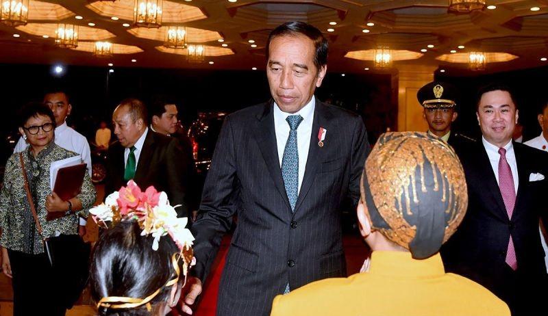 Hari Kedua di Filipina, Jokowi Bertemu Marcos Jr dan Kunjungi Pabrik Kopiko