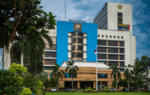 Nyaris Tembus 100 Persen, Penerimaan Kepabeanan dan Cukai 2023 Bikin APBN Solid