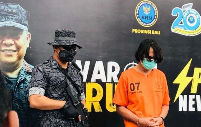 Musisi Asal Malang Dituntut 10 Tahun Penjara Miliki Ganja