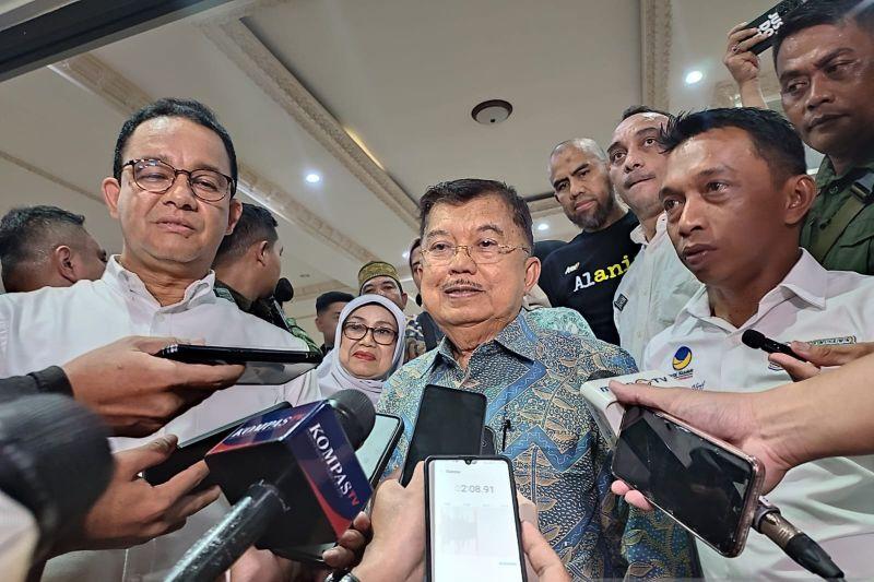 Respons JK Soal Penurunan Videotron Anies: Ada Aturannya, Tidak Boleh Saling Ganggu