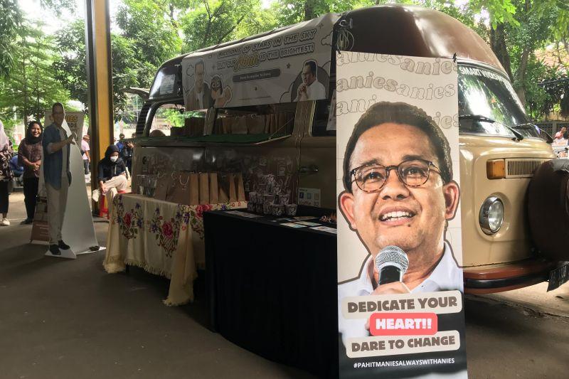 Merayakan Sang Idola, Penggemar Korean Wave Kirim ‘Coffee Truck’ Anies