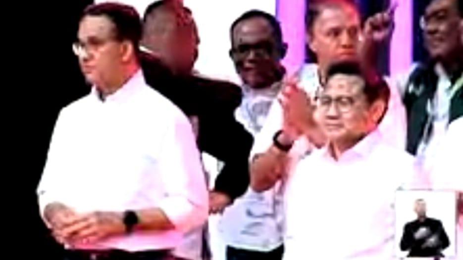 Tiba di Arena Debat, Anies-Cak Imin Kompak Selalu Pakai Kemeja Putih Andalan