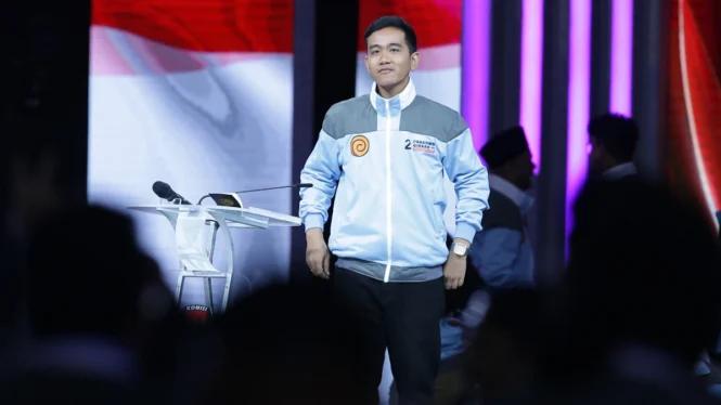 Gibran Pakai Jaket Berlogo Naruto, Apa Artinya?