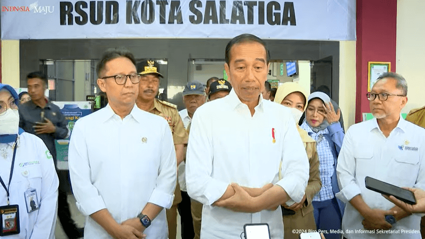 Jokowi Soroti Antrean Pasien BPJS dan KIS saat Kunjungi RSUD Salatiga