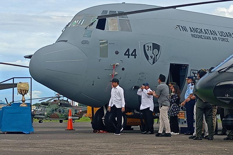 Gayung Bersambut, Jokowi Sebut Mahfud Md Berhak Mundur dari Kabinet
