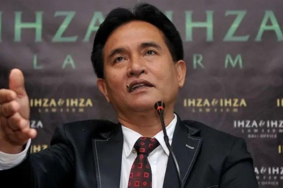 Yusril Pasang Badan Perihal Pernyataan Kontroversial Presiden Jokowi