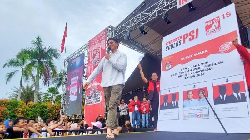 Simulasi Pemilu, Kaesang 'Tombak' Jidat Gibran saat Kampanye di Pontianak