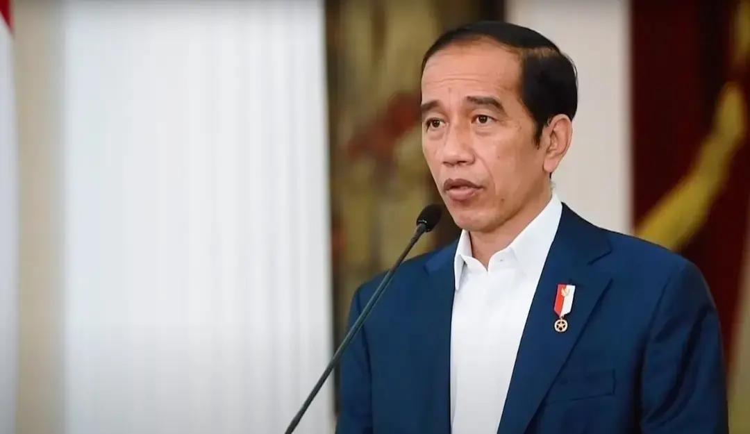 Jokowi Tegaskan Kabinet Tetap Solid Meski Mahfud 'Resign'