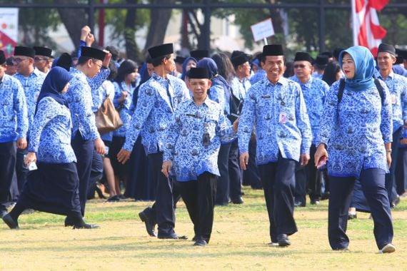 MUI Nilai Gaji ASN Masih Belum Termasuk Kategori Miskin dan Berhak Terima Zakat