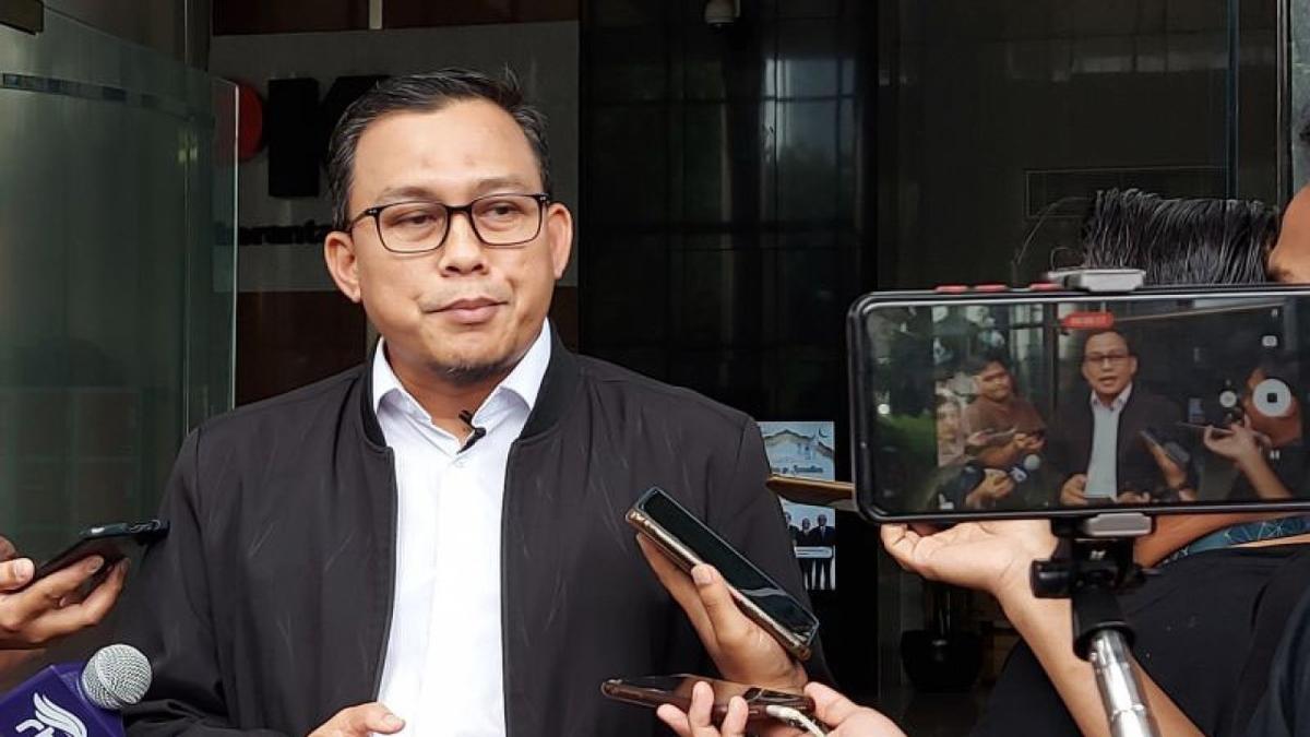 KPK Periksa Kepala BPPD Sidoarjo Terkait Potongan Insentif ASN Pemkab