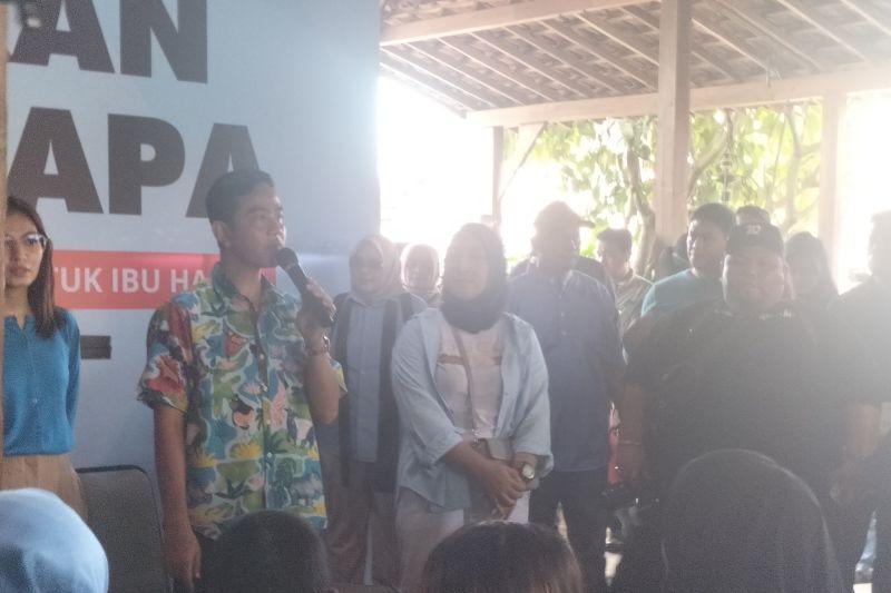 Gibran dan Selvi Periksa Kesehatan Ibu Hamil di Depok