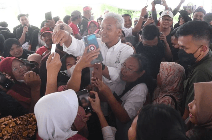Ganjar Sambangi Ponpes di Yogyakarta, Mahfud Istighosah NU di Bengkulu