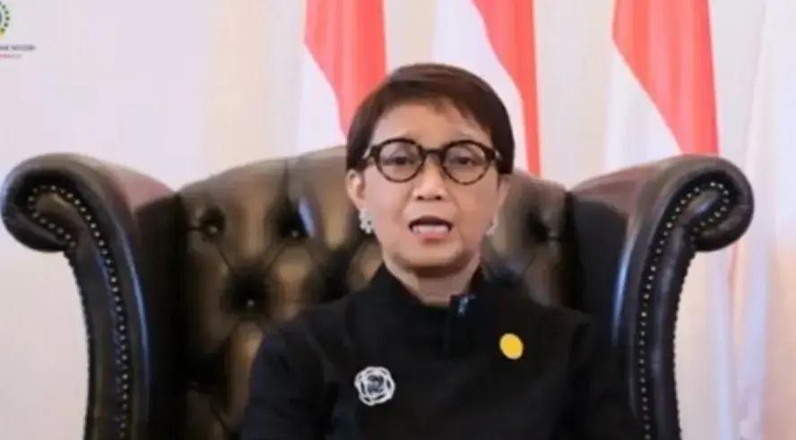 Diisukan Ada Keretakan, Menlu Retno Tegaskan Kabinet Solid dan Baik-baik Saja!