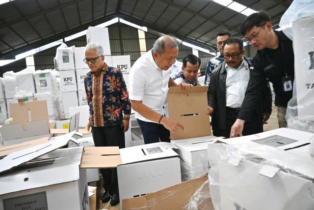 Curah Hujan Tinggi, Komisi II DPR Ingatkan Keamanan Logistik