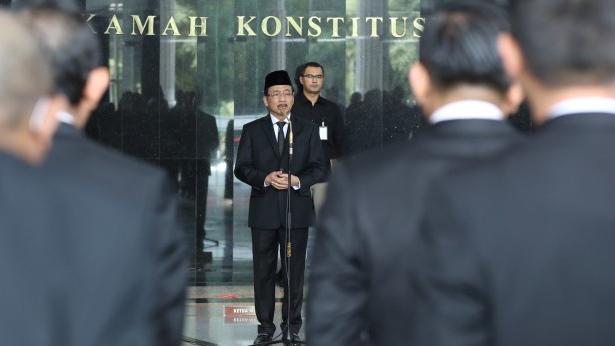 Lantik 4 PASTI dan 5 ASLI, Ketua MK Minta Tugas Dilakukan Secara Profesional