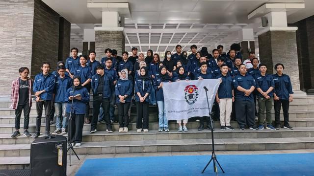 Situasi Politik Kacau, Mahasiswa Fisipol UGM Desak Pratikno dan Ari Dwipayana Kembali ke Kampus