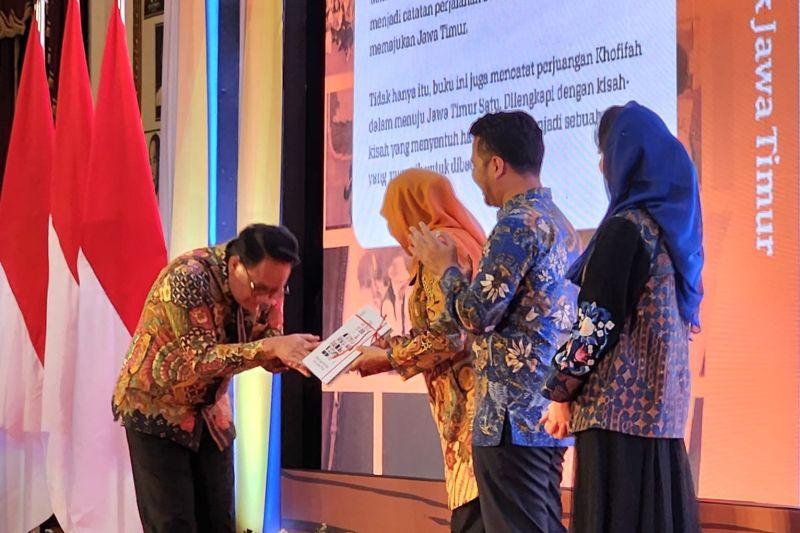 Khofifah Resmi Lengser dari Jabatan Gubernur Jatim