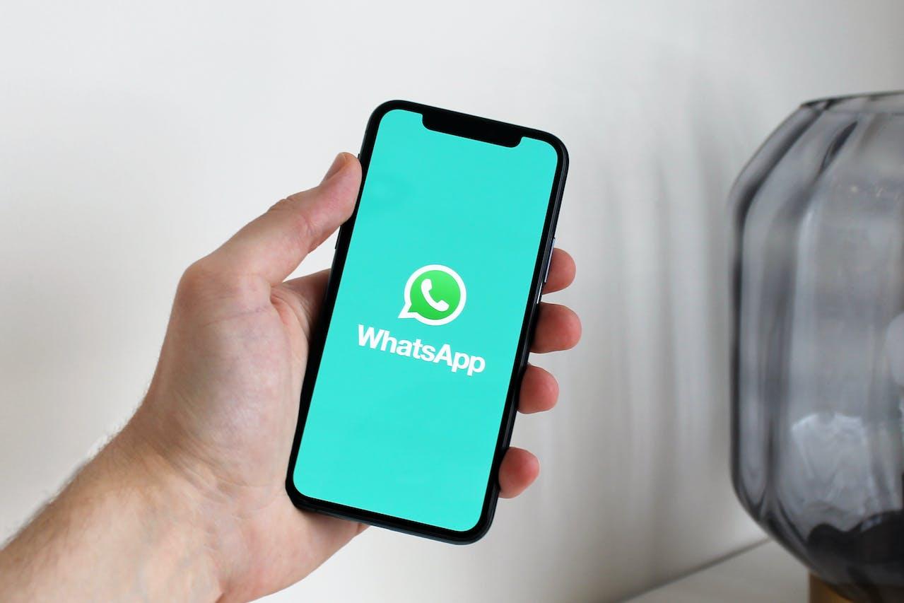 Cara Mencadangkan atau Back Up Percakapan WhatsApp