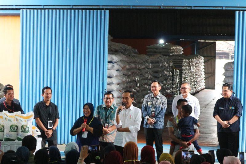 Jokowi: Negara Lain  Gak Ada Bantuan Beras Seperti Kita