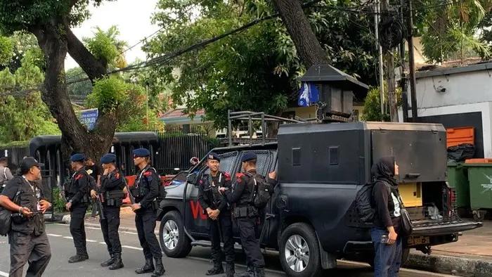 Polisi Siagakan Kendaraan Taktis Antisipasi Demo Ganjar-Mahfud Ricuh