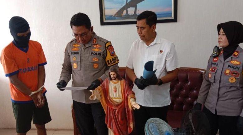 Pria Curi Patung Yesus-Bunda Maria di Gereja Bangkalan Ditangkap Polisi