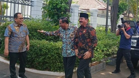 Setelah Dilantik, Hadi Tjahjanto Langsung Sowan ke Kediaman Mahfud MD