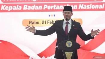 Hari Pertama Jadi Menteri ATR, AHY Pimpin Rapat