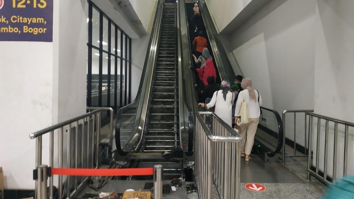 KAI Minta Maaf soal Eskalator Stasiun Manggarai Berbalik Arah hingga Buat Penumpang Panik