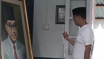Benarkah Anies Curhat ke Lukisan Bung Hatta Gegara Depresi Kalah Pilpres 2024?