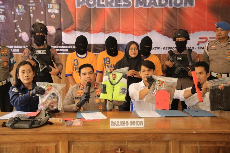 Kasus Perampokan Truk Rokok Rp3,1 Miliar di Madiun, 3 Orang Ditangkap dan 6 Buron