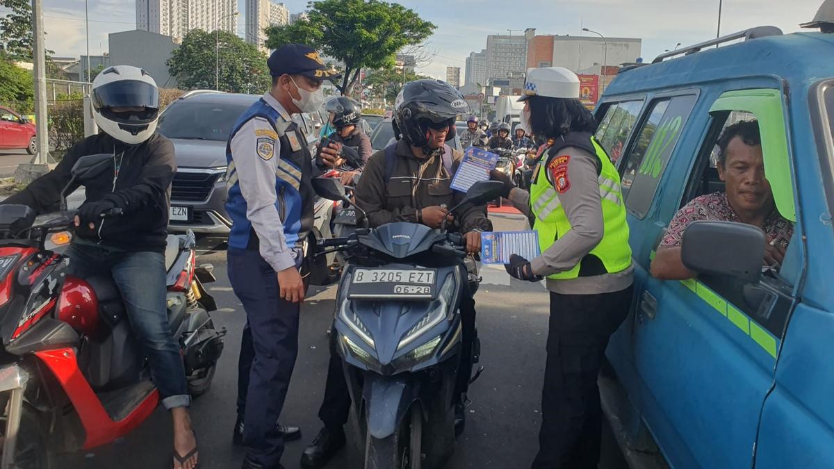 Operasi Keselamatan Jaya 2024 Resmi Dilakukan, Polres Depok Mulai Sosialisasi di Jalan Margonda