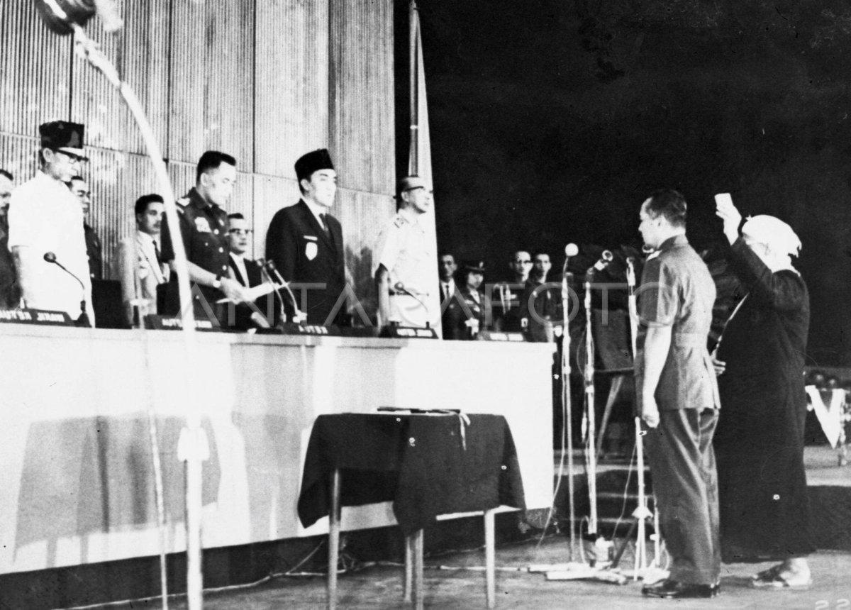 Sejarah Hari Ini: Soeharto Dilantik MPRS Sebagai Presiden ke-2 RI