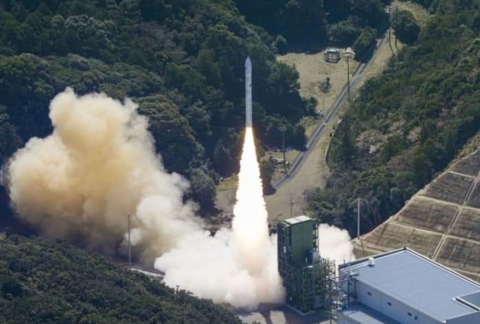 Satelit Buatan Perusahaan Swasta Jepang Meledak saat Lepas Landas