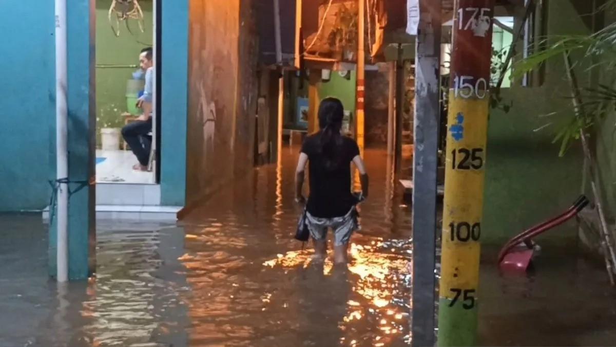 Banjir Landa 2 RT di Kebon Pala, Tinggi Air Capai 50 Cm