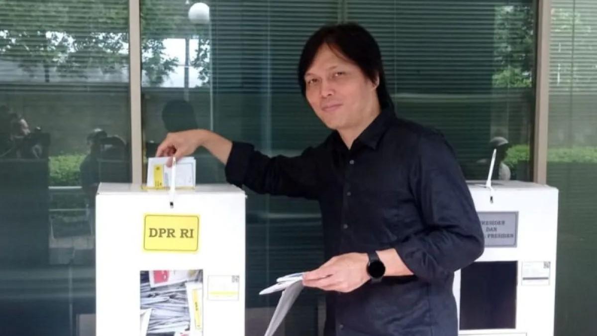 Pelantun 'Dealova' OTW Senayan, Geser Kursi 2 Petahana PDIP
