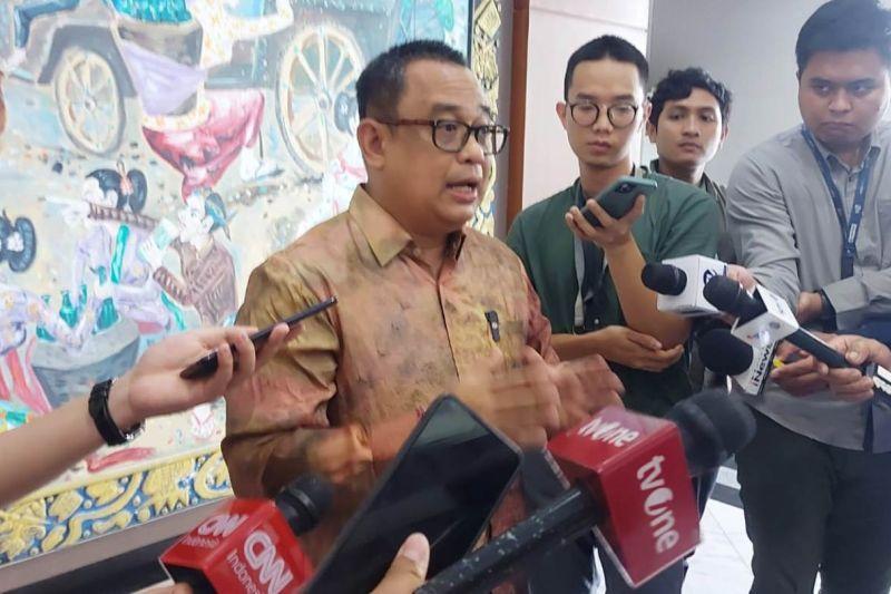 Istana Tegaskan Jokowi Fokus Kerja hingga Akhir Jabatan di Tengah Isu Gabung Golkar
