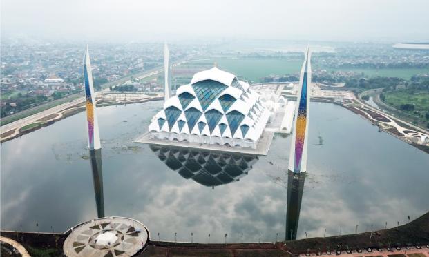 Masjid Raya Al Jabbar: Keagungan Arsitektur dan Kemegahan Islam dari Jawa Barat