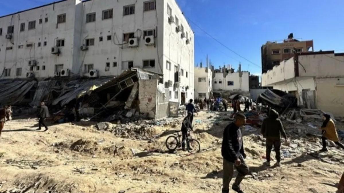 Pintu Masuk RS Al Amal Diblokade Israel