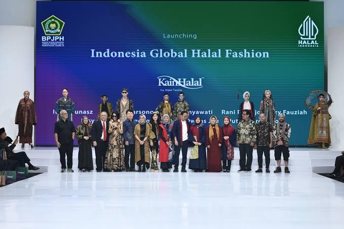 BPJH Kemenag Launching Indonesia Global Halal Fashion di IFW