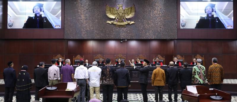 Ahli dan Saksi Anies-Muhaimin Soroti Proses Pencalonan Gibran dan Pengaruh Bansos