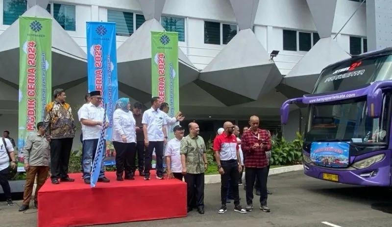 Kemnaker Sediakan 85 Bus hingga 10 Gerbong Kereta untuk Mudik Ribuan Pekerja