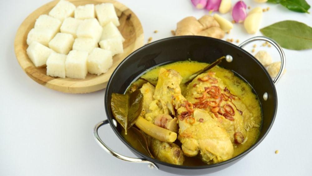 Opor Ayam Sering Dijadikan Makanan Khas Lebaran? Begini Penjelasannya