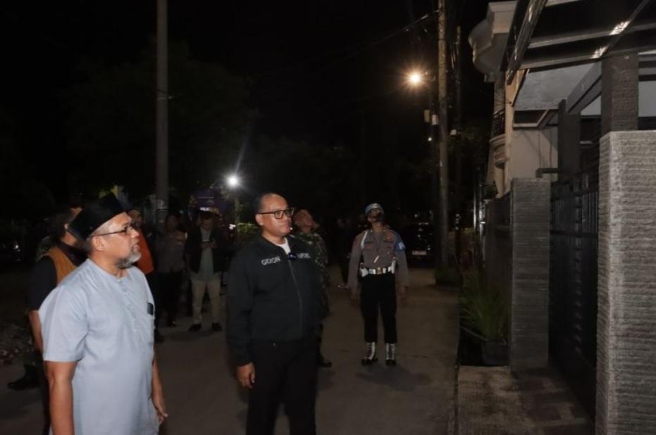 Ditinggal Mudik Warga, Polisi Patroli Rumah Kosong di Jakut